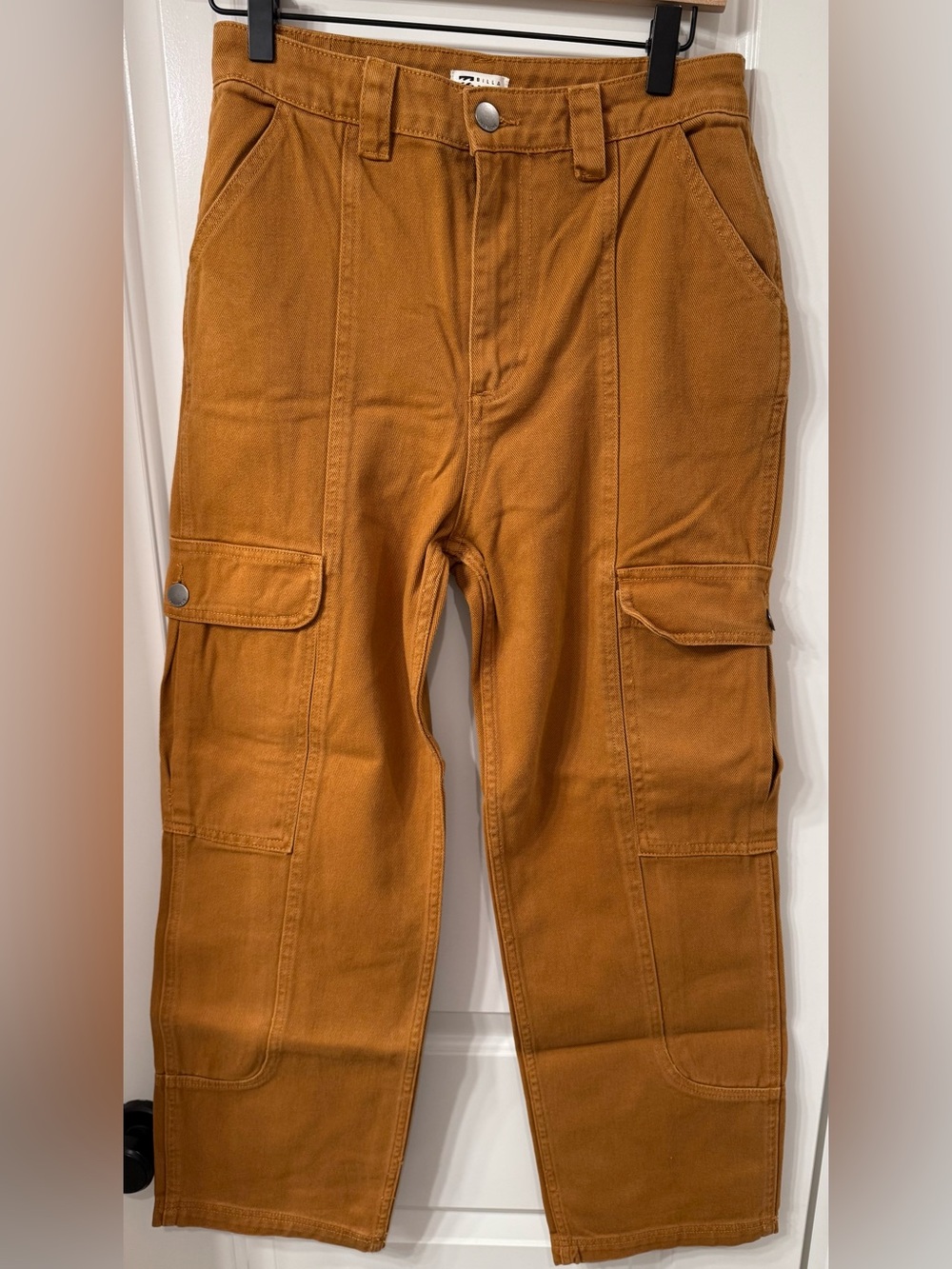 NWOT Billabong Womens Wall to Wall Cargo Pants in Cider